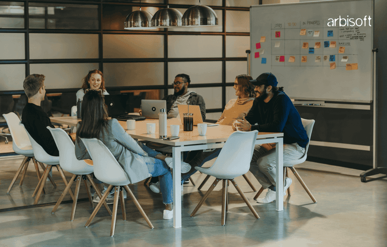 Custom Software Development Engagement Models Guide (US Buyers) blog image